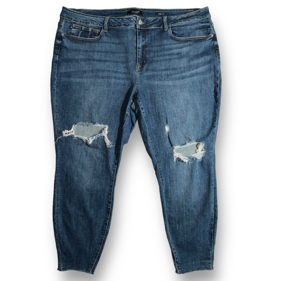 JUDY BLUE Distressed Busted Knee Skinny Fit Jeans Stretch Denim Pants 24W - Picture 2 of 9